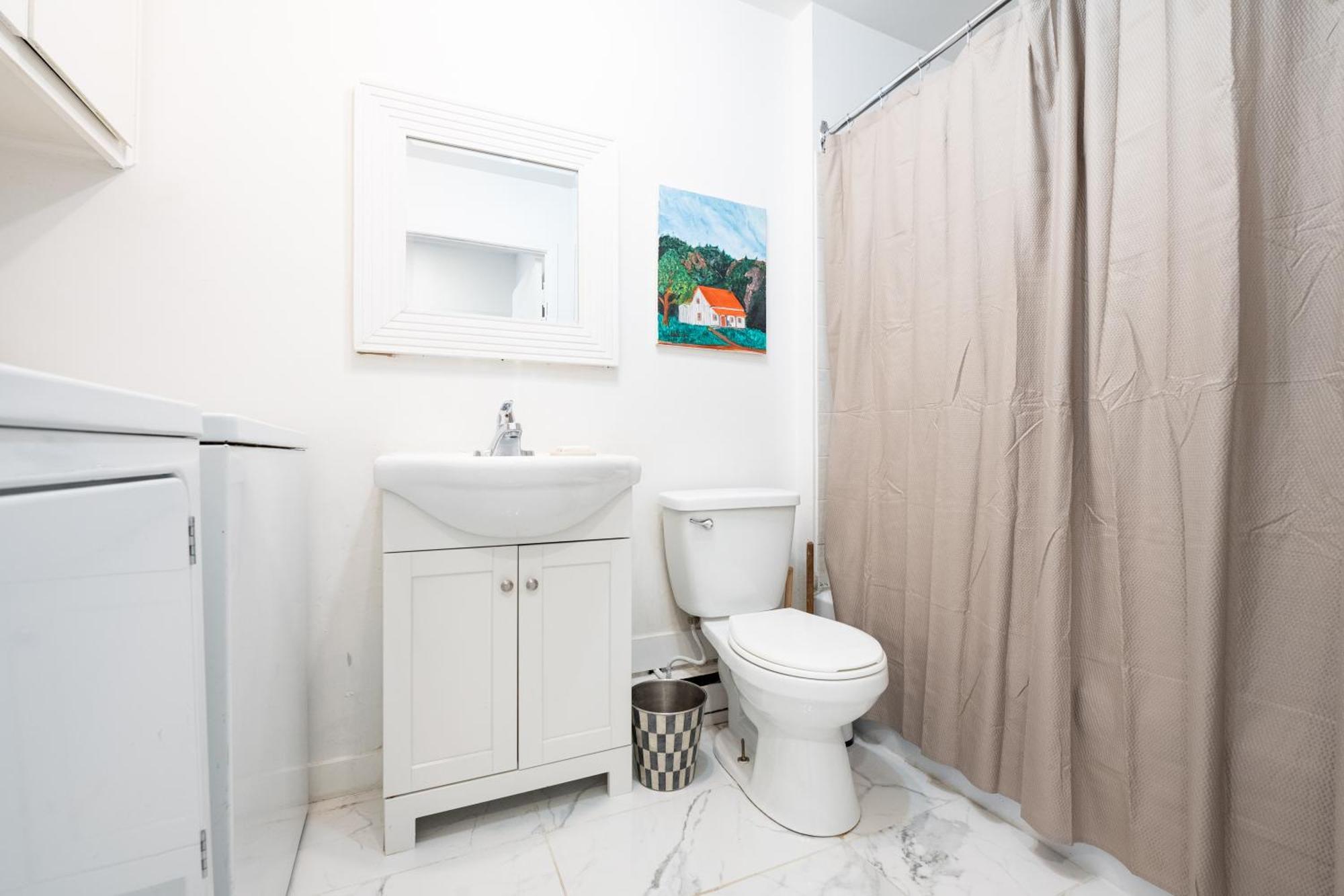 North House - Rue Drolet 2-bedroom * Montréal
