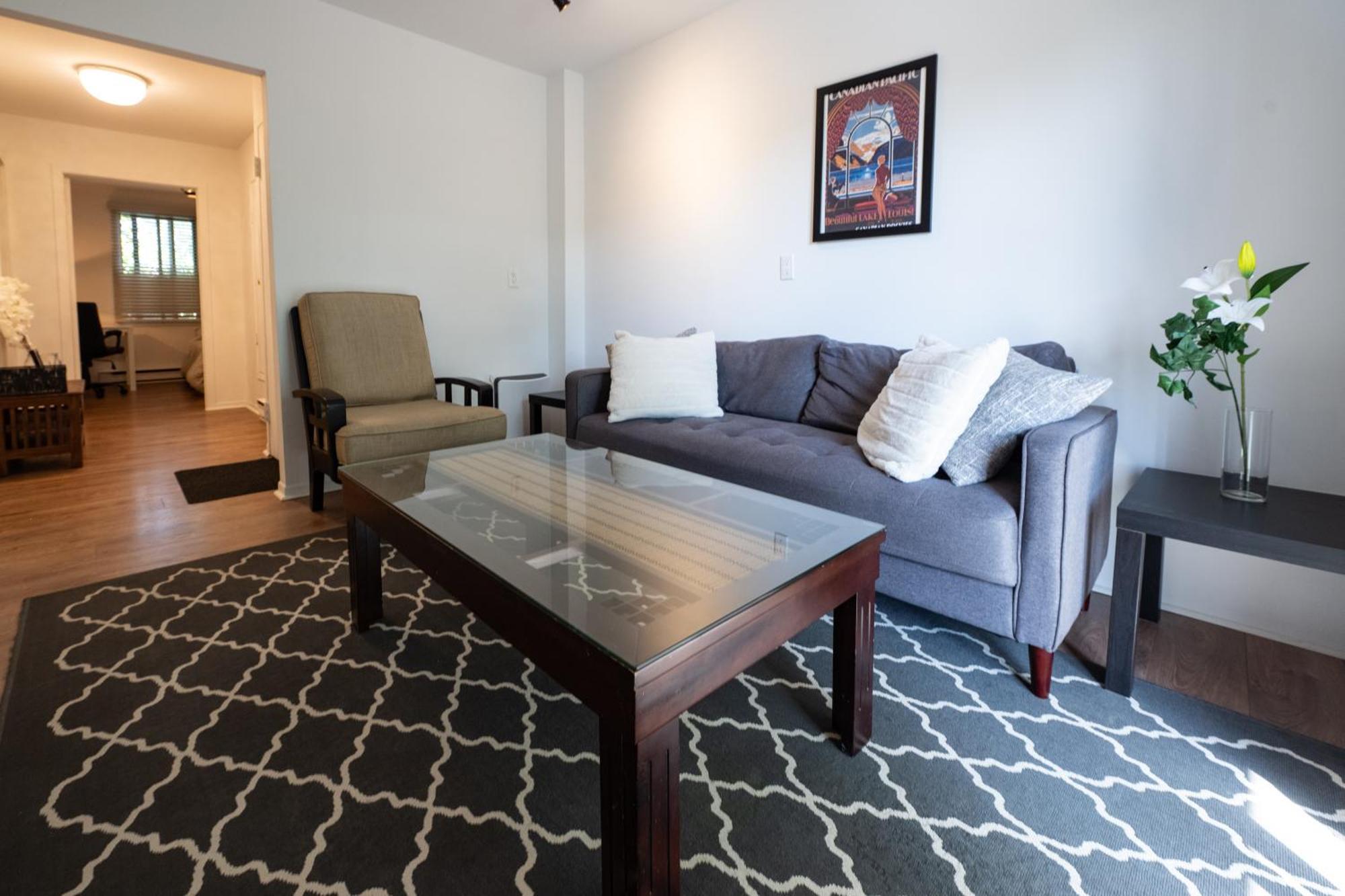North House - Rue Drolet 2-bedroom Appartement